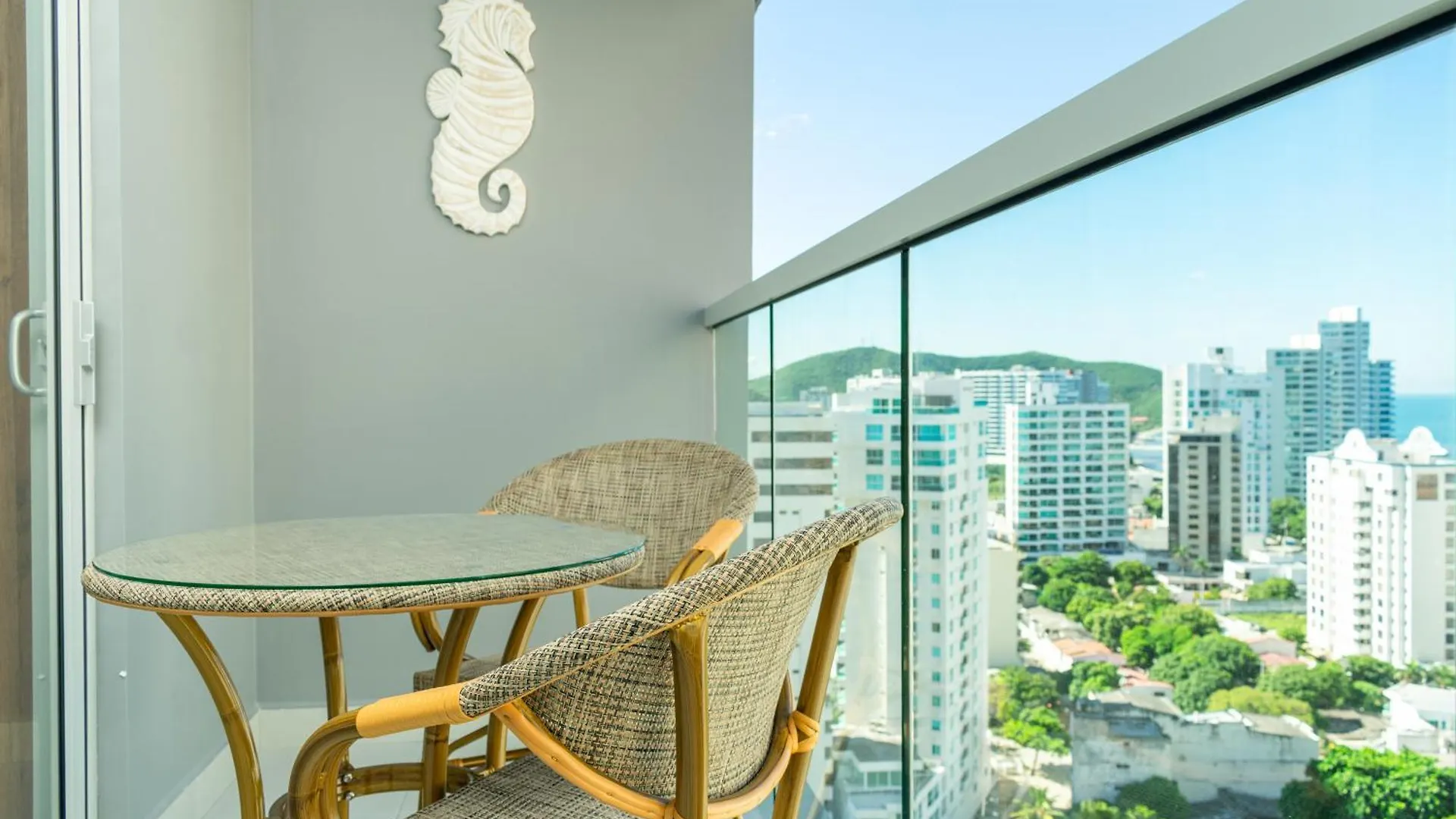 Ambar Roca Suites By Huespedia Puerto de Gaira 0*,